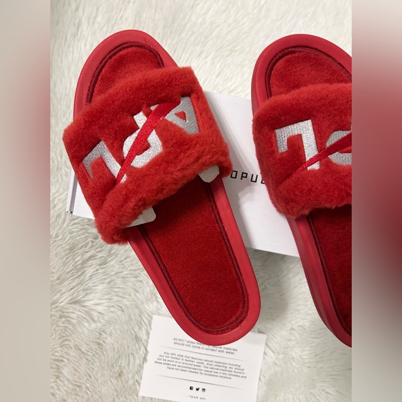 APL (Athletic Propulsion Labs) Women’s Shearling Slides - Picture 5 of 8